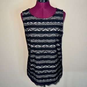 New Dressbarn Roz & Ali Black Lace Overlay Tank Top Back Zip Medium